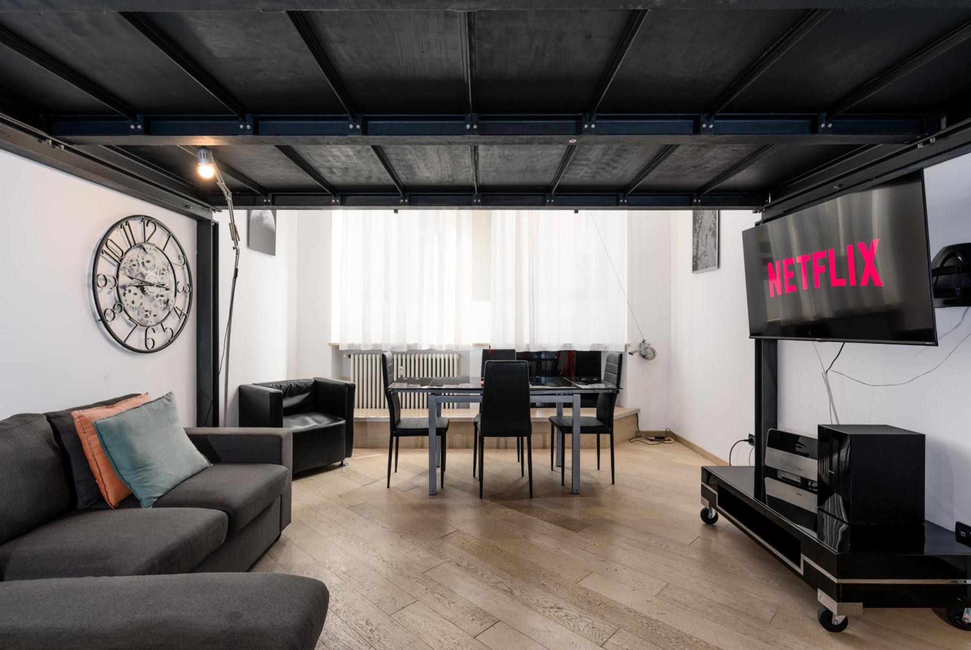 Moderno Loft A 150Mt Dalla Metro "Bernini" Turin Bagian luar foto