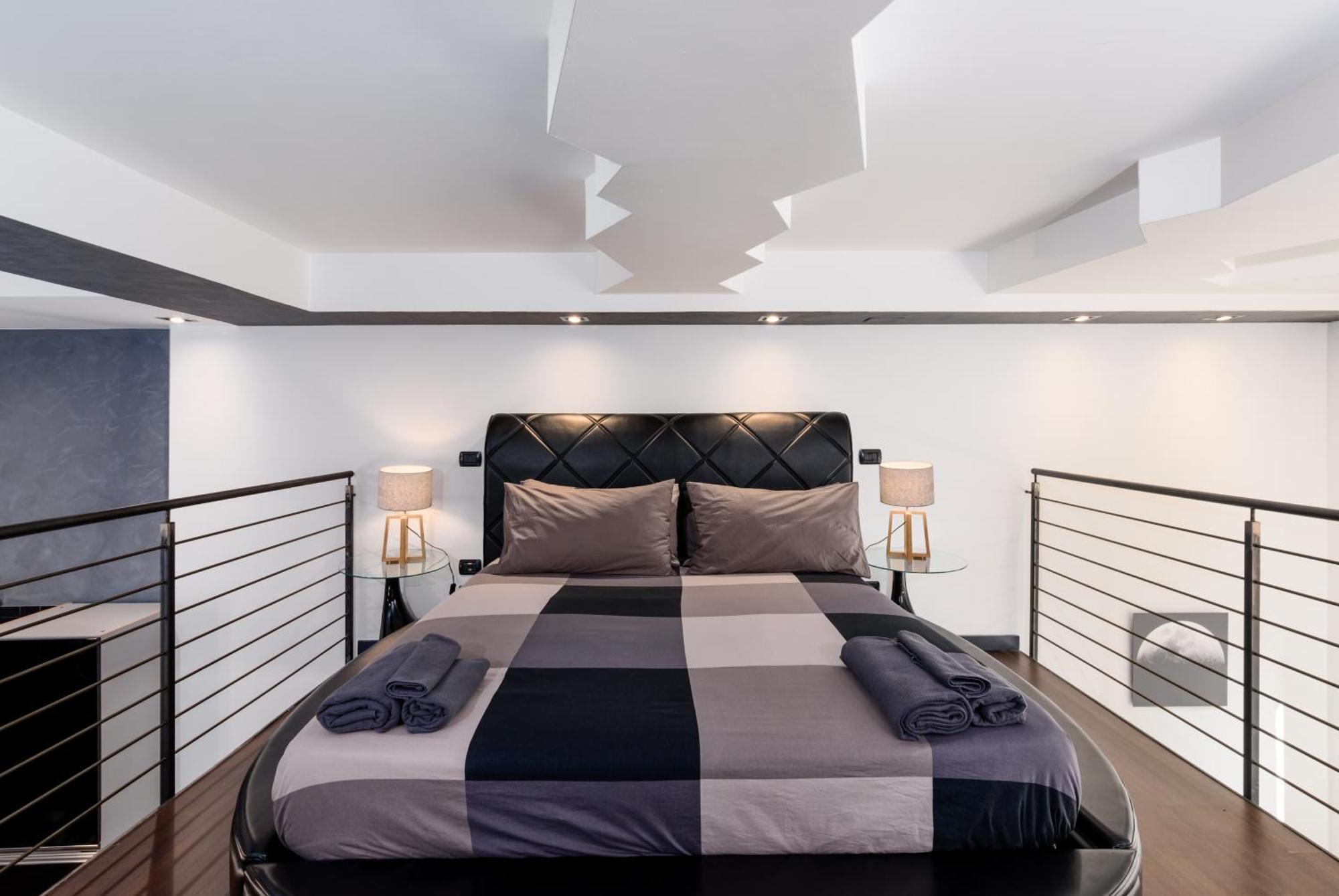 Moderno Loft A 150Mt Dalla Metro "Bernini" Turin Bagian luar foto